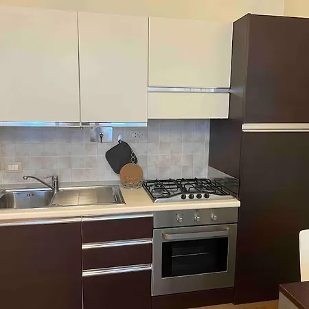 Apartment Center